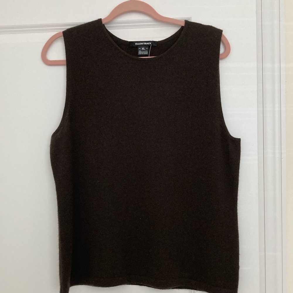 Ellen Tracy Black Sleeveless Top